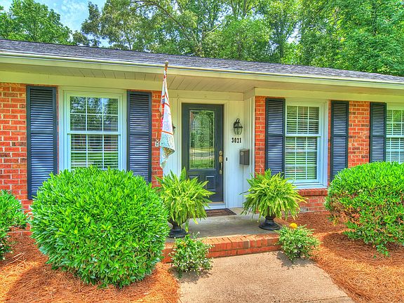 2nd image of 3021 Courtland Dr