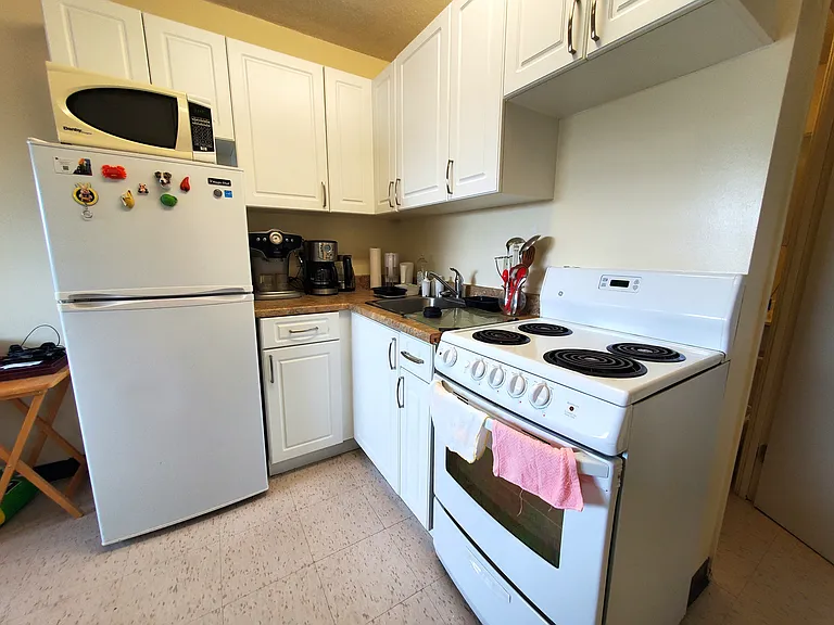 401 Princess St — Photo 19