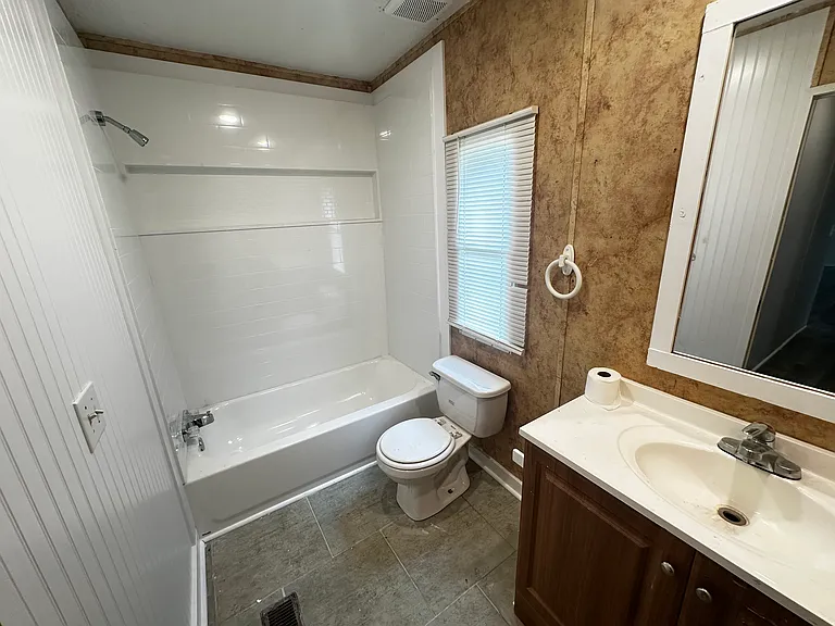 509 Green Swamp Rd — Photo 18