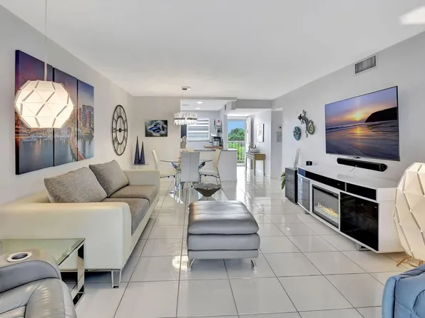 2615 NE 3rd Court #411, Boynton Beach, FL 33435