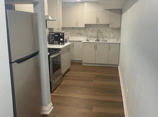 172 Golden Springs Dr, Brampton, ON L7A 4N9