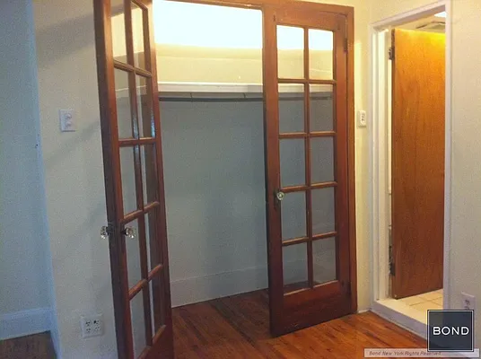 Rented by Bond New York | media 9