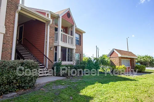 10200 Gandy Blvd N Photo 1