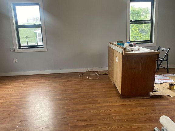 5th image of 421 Bronx Park Ave APT 3