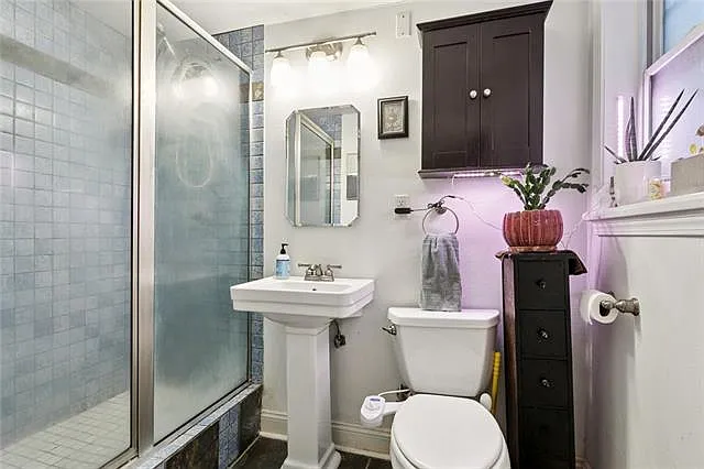 3226 Palmyra St — Photo 10