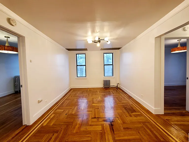 2108 Chatterton Ave #4A — Photo 5