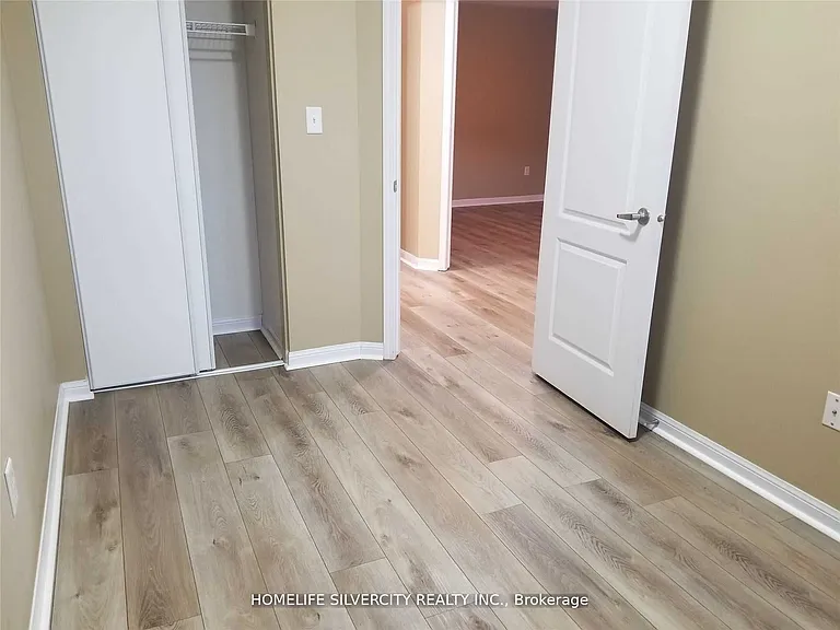3049 Dewridge Ave — Photo 10