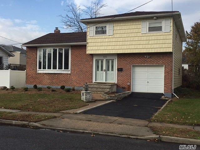 1st image of 506 Cedarwood Dr