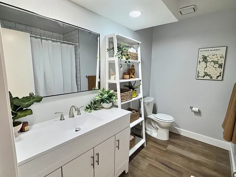 8237 N Del Mar Ave — Photo 13