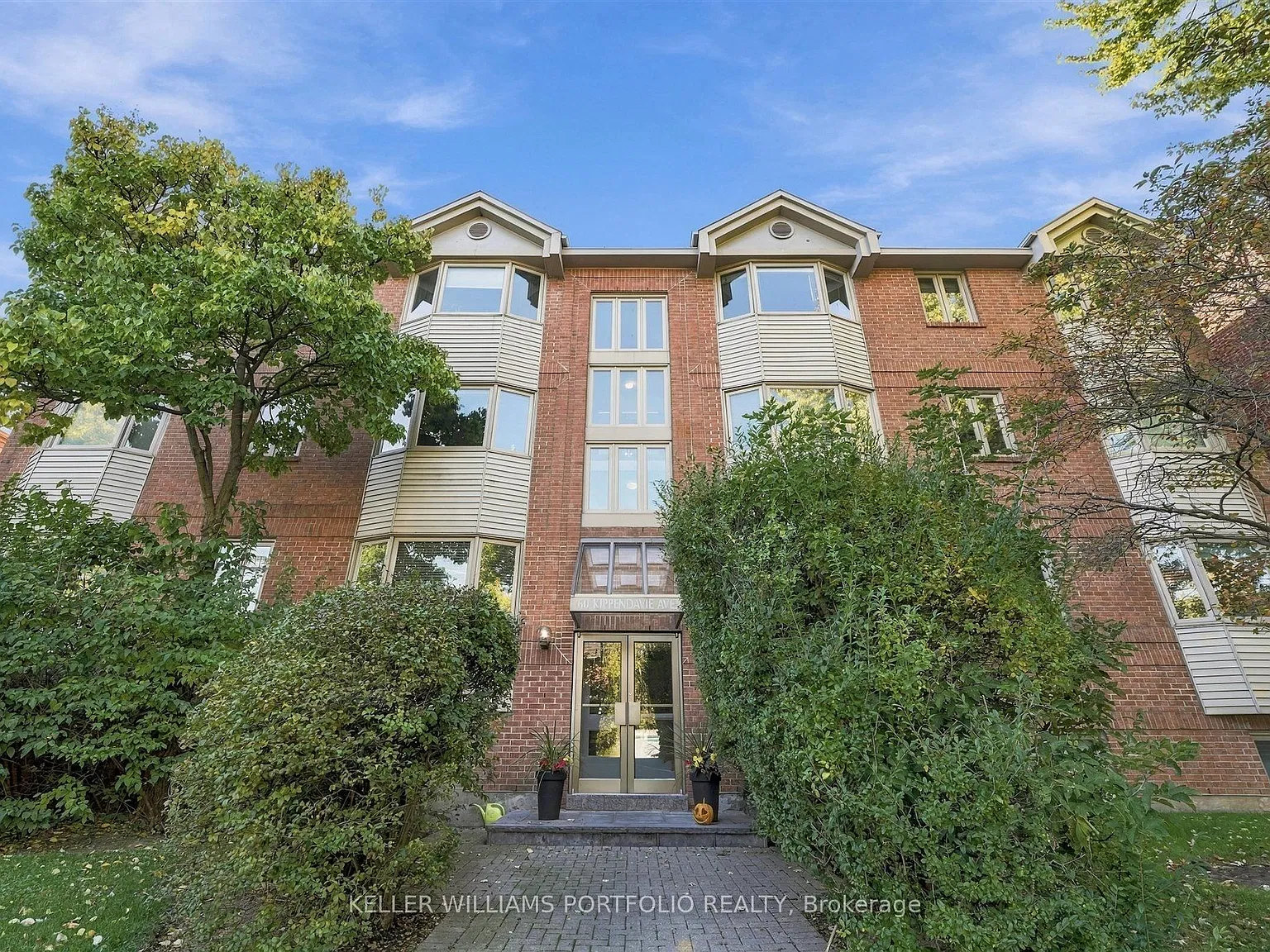1 bed, $2,200 — Photo 2