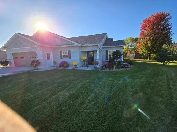 3116 Cottage Lane, Chippewa Falls, WI 54729