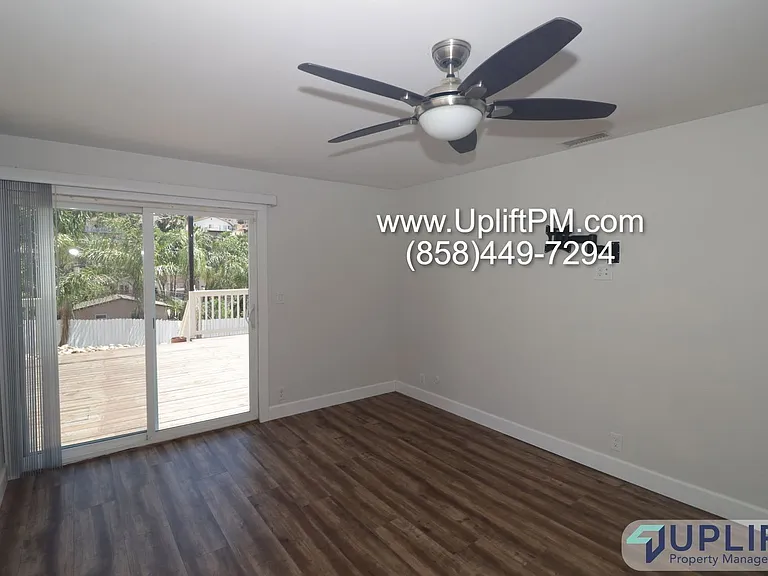 1225 Capistrano Ave #A — Photo 31