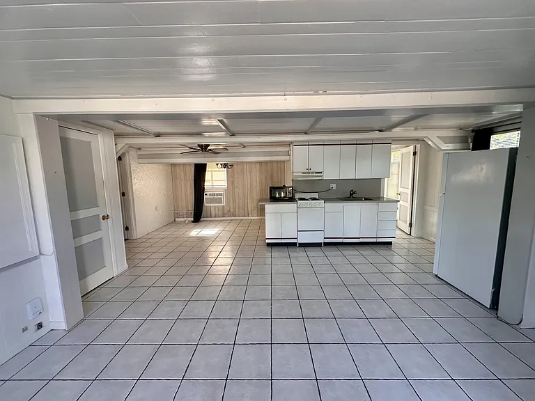 5610 Indiana Ave #5610 — Photo 3