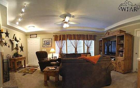 1st image of 302 Mockingbird Ln