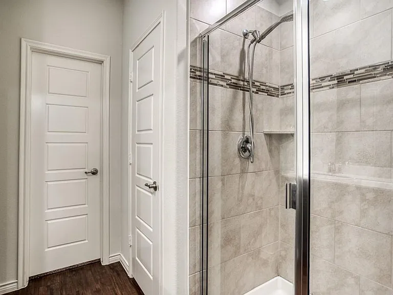 3204 Brazos Dr — Photo 14