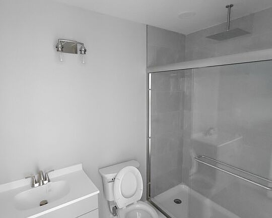2nd image of 510 Encinas Ave APT E