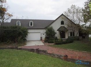 6884 State Route 110 St, Napoleon, OH 43545