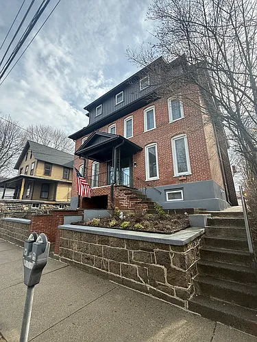 255 Washington St #1 Photo 1