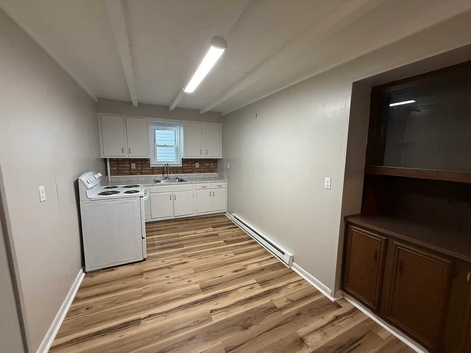 2 bed, 1050 sqft, $1,195 — Photo 4