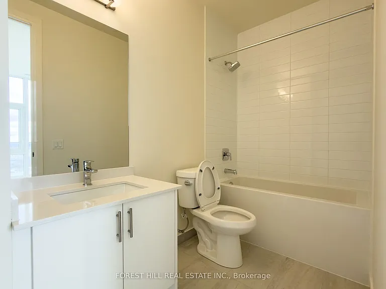 27 Korda Gate #Penthouse 108 — Photo 22