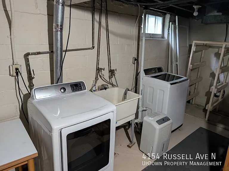 4154 Russell Ave N — Photo 19