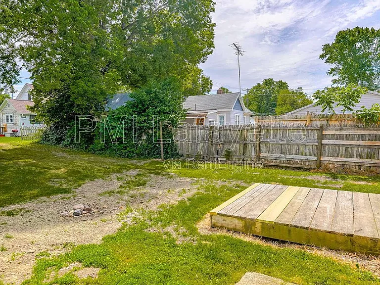 709 N Union St — Photo 19