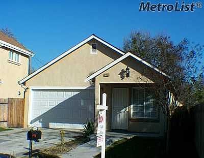 1st image of 4003 E Nichols Ave