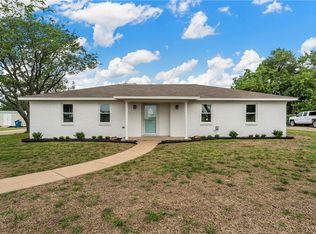 232 Earle Rd, Hewitt, TX 76643