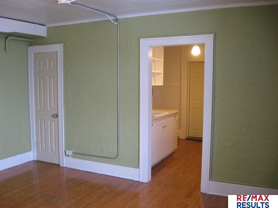 2nd image of 1302 S 6th St