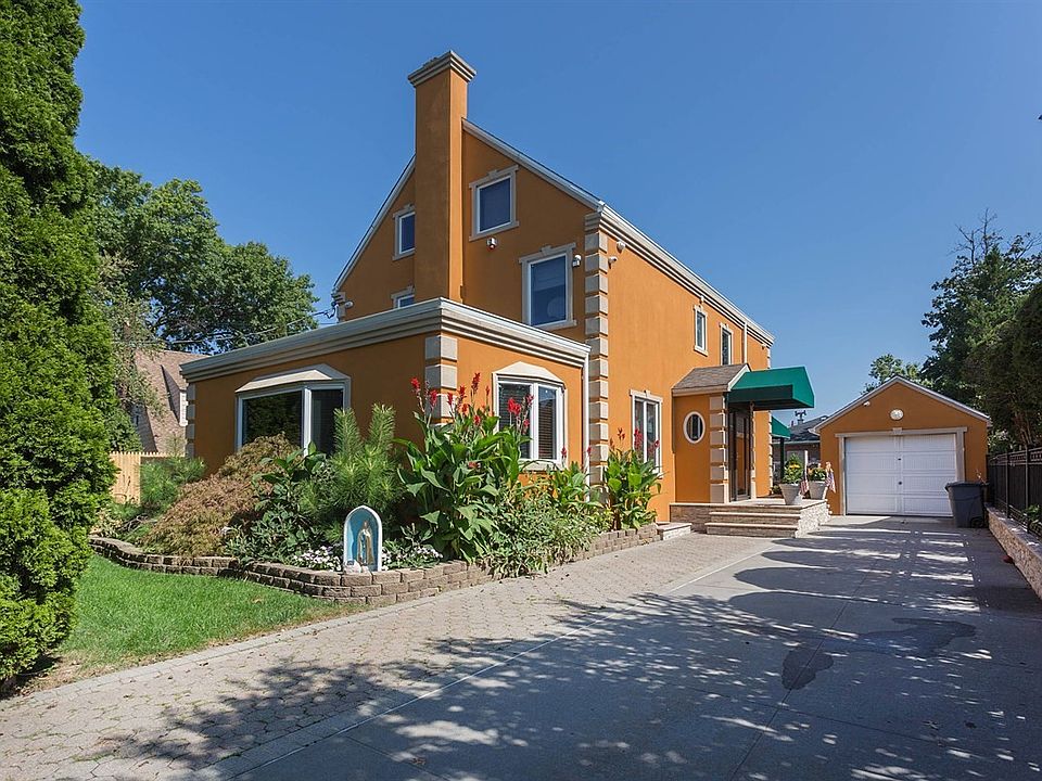 1st image of 2843 214th St