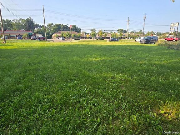 3rd image of 9999 W Cooley Lake Rd
