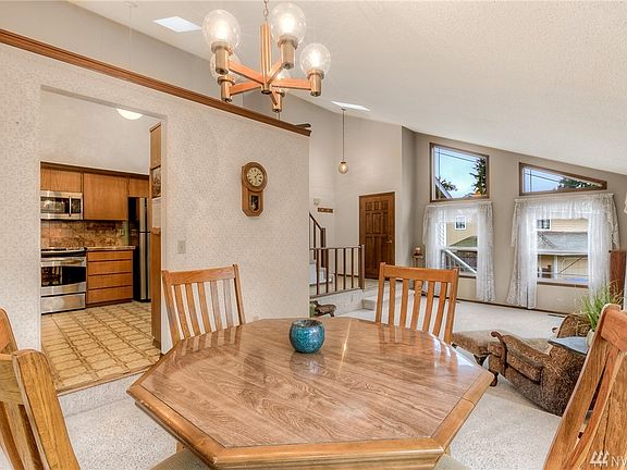 4th image of 13313 117th Street Ct E