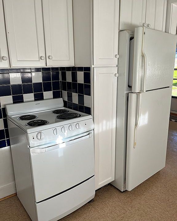 1st image of 422 Roselynn Ln
