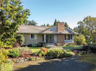 1794 Barrie Rd, Saanich, BC V8N2W7