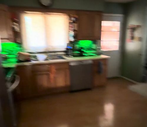 4th image of 921 Northfield Dr