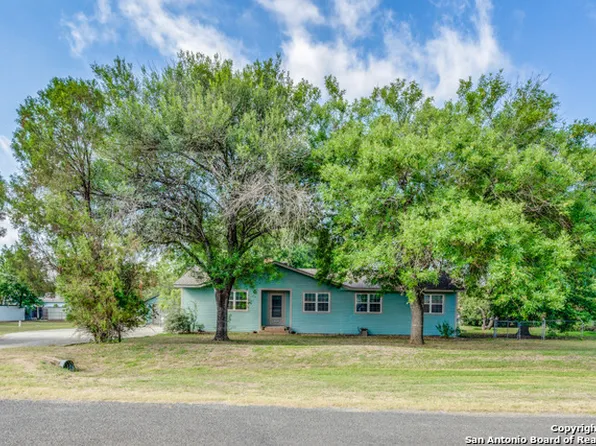 9450 Hedge Grv, San Antonio, TX 78263