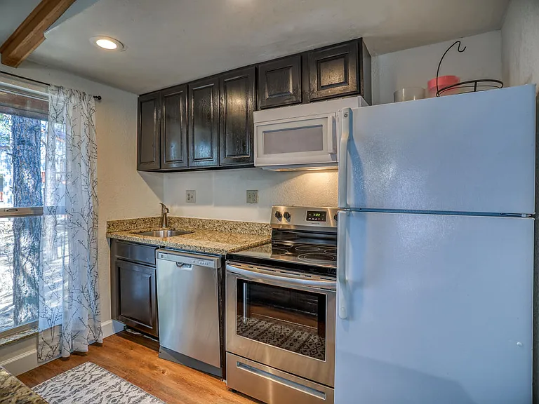 26 N Debonaire Ct — Photo 7