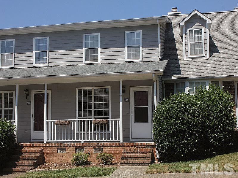1st image of 104 McGregor Dr