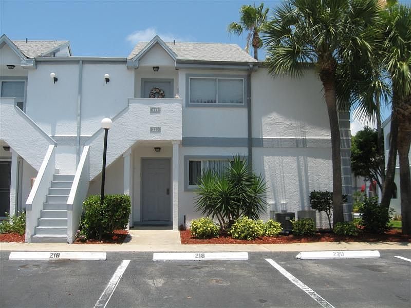 1st image of 220 Beach Park Ln