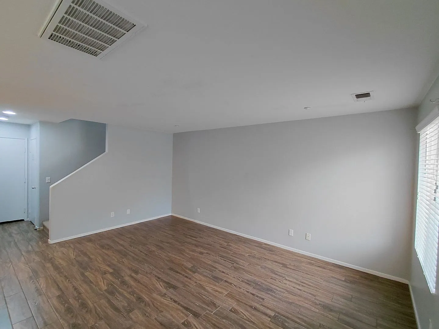 Move-In Ready 2BR / 2.5BA Condo for Rent Villas Serena — Photo 4