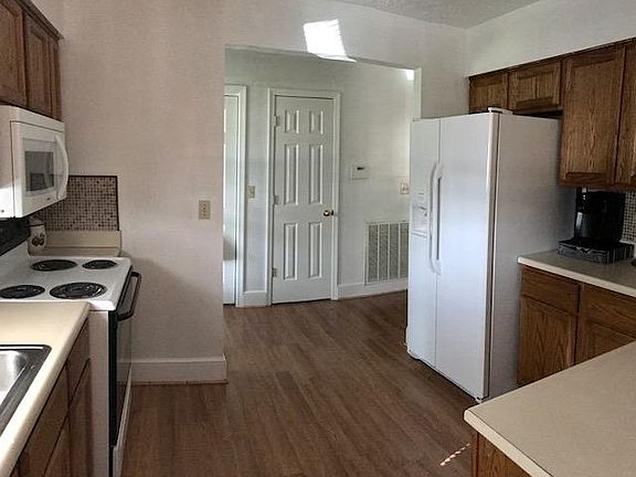 5th image of 1002 Loudon Ave NW