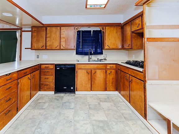 4th image of 2107 52nd St