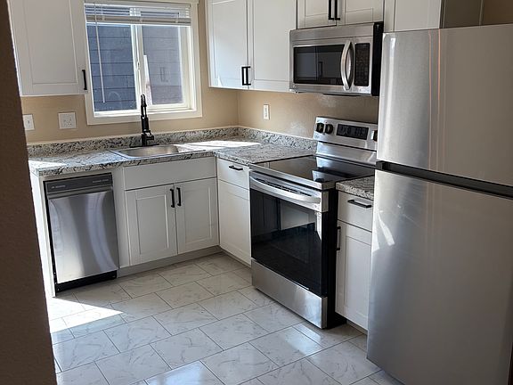 3rd image of 2326 G St #A