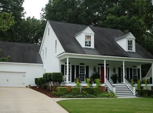 15 Dunrobin Ln, Simpsonville, SC 29681