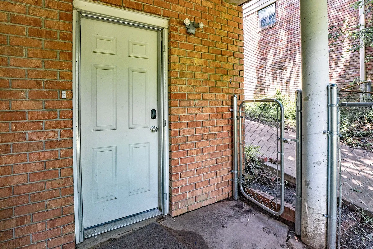 Building Photo - 1101 Biscayne Dr