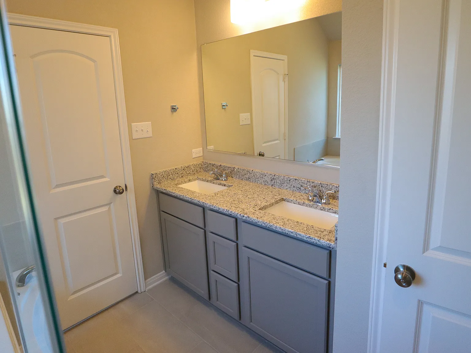 3 bed, 1513 sqft, $2,200 — Photo 4