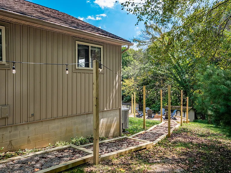 305 Ridgeway Dr — Photo 67