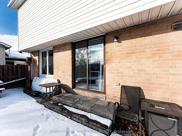 25 Hun Cres — Photo 47