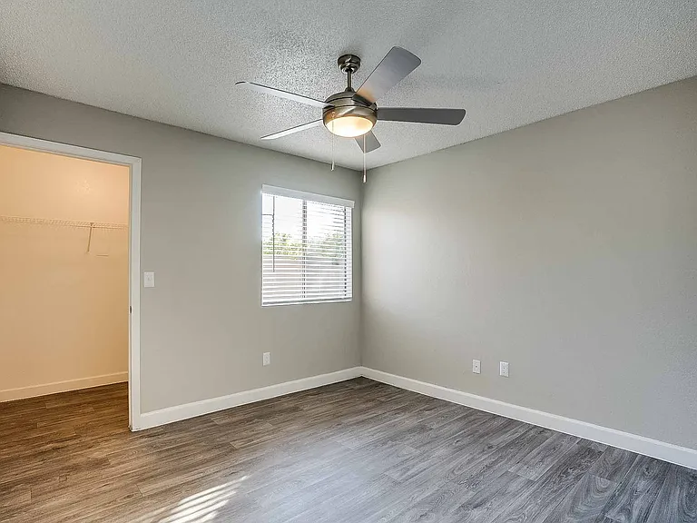 Sterling Point Apartment Homes — Photo 64