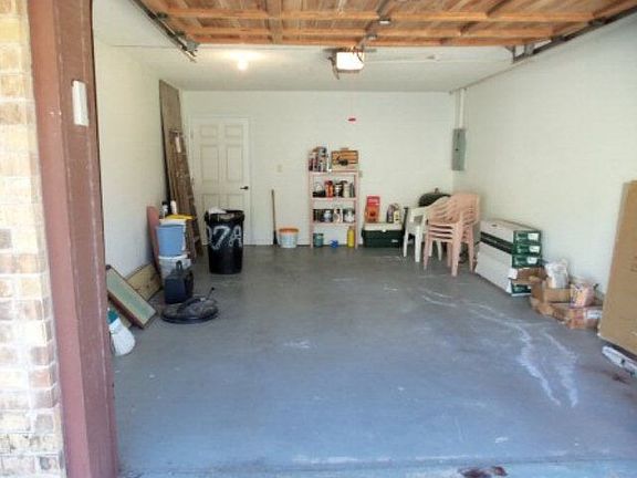 2nd image of 127A E Hibiscus St